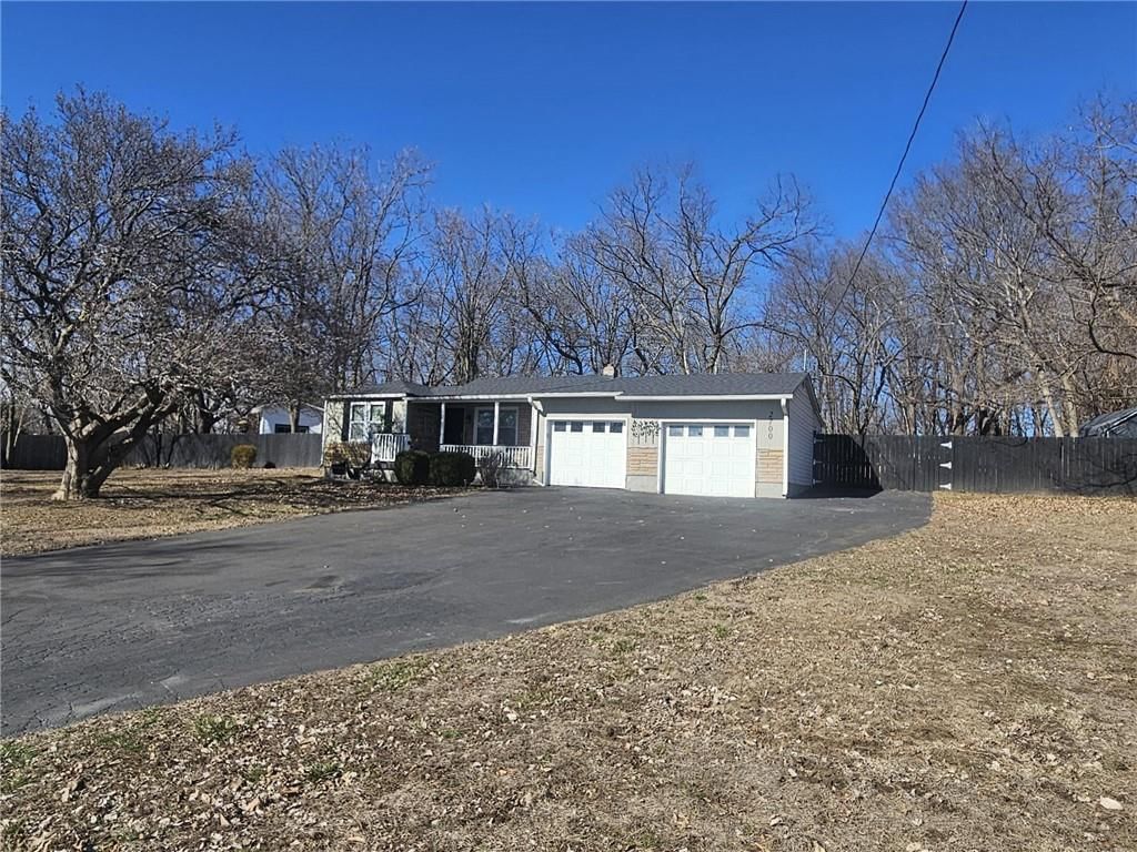 2700 NE 56th Terrace — photo 4