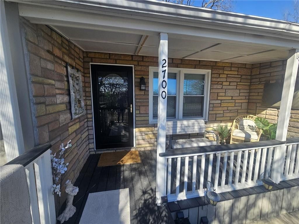 2700 NE 56th Terrace — photo 5