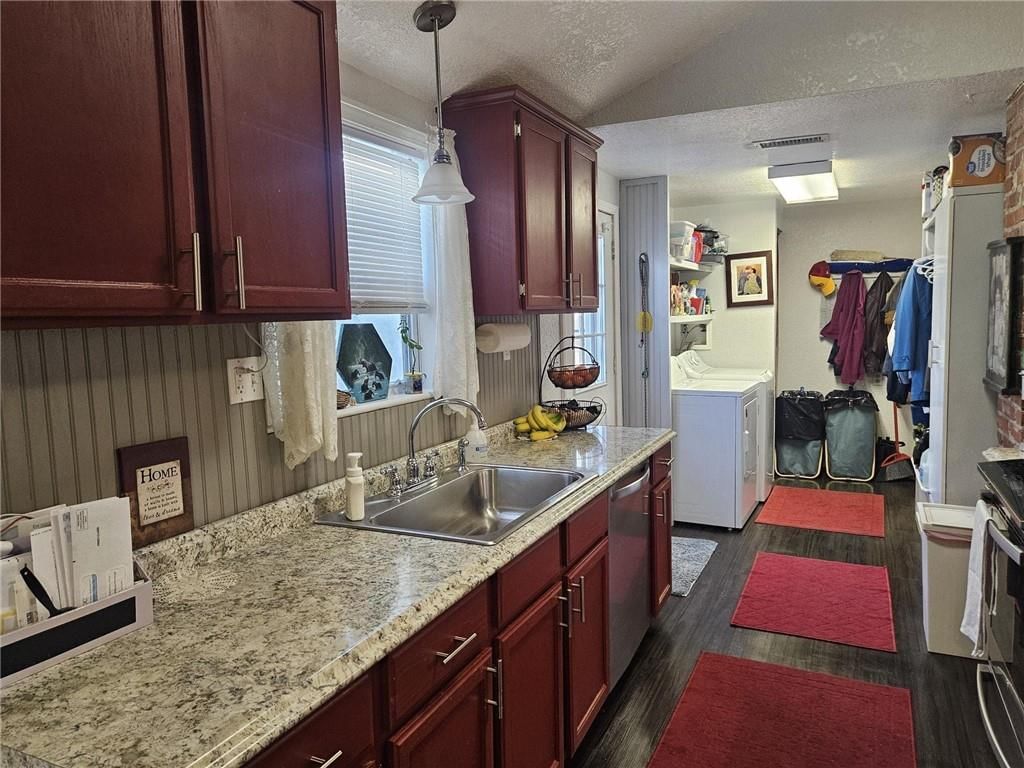 2700 NE 56th Terrace — photo 15