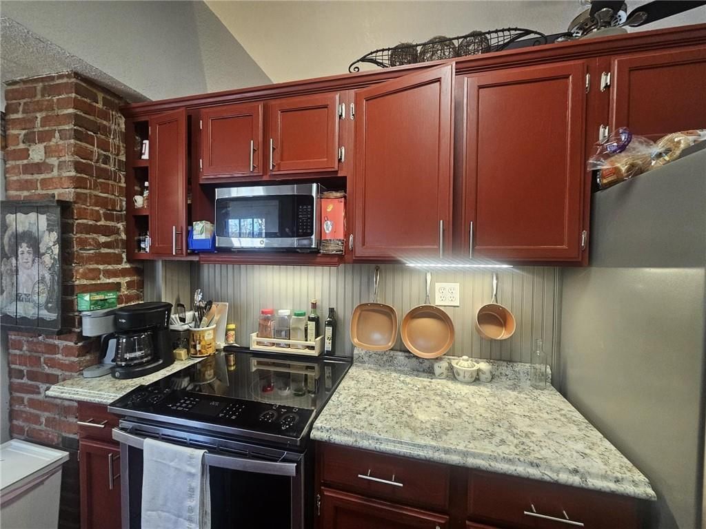 2700 NE 56th Terrace — photo 17