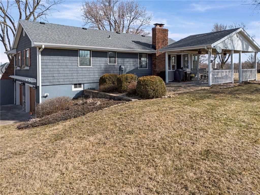 15 Lakevue Drive — photo 3