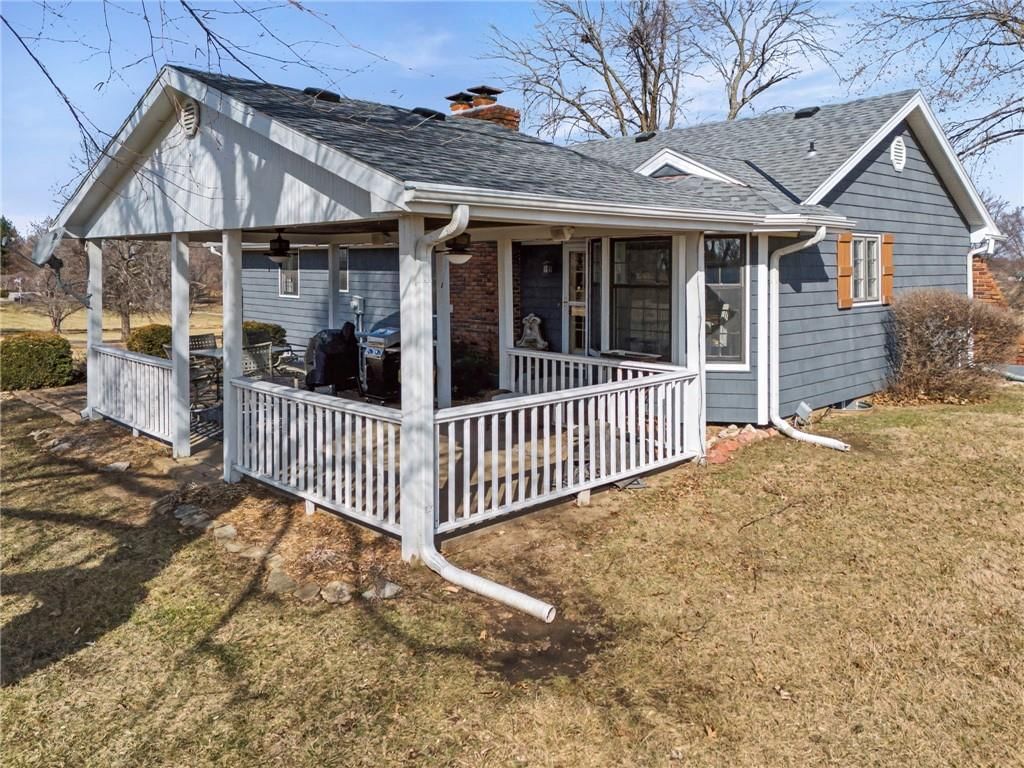 15 Lakevue Drive — photo 4