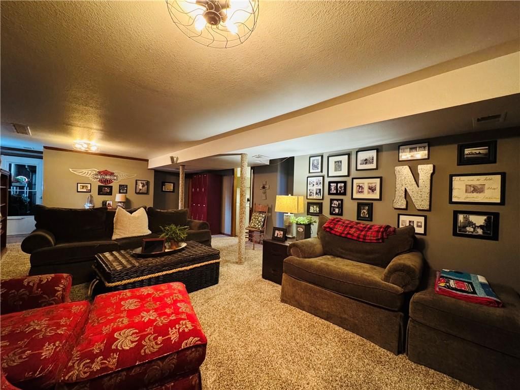 15 Lakevue Drive — photo 40