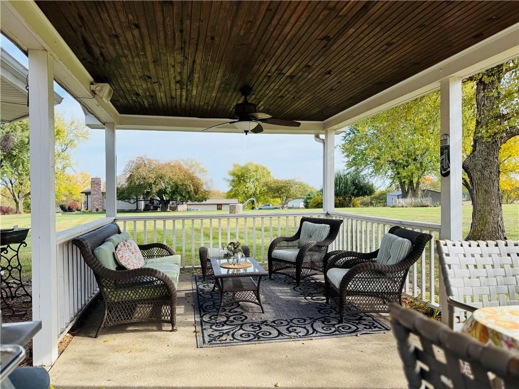 15 Lakevue Drive — photo 51