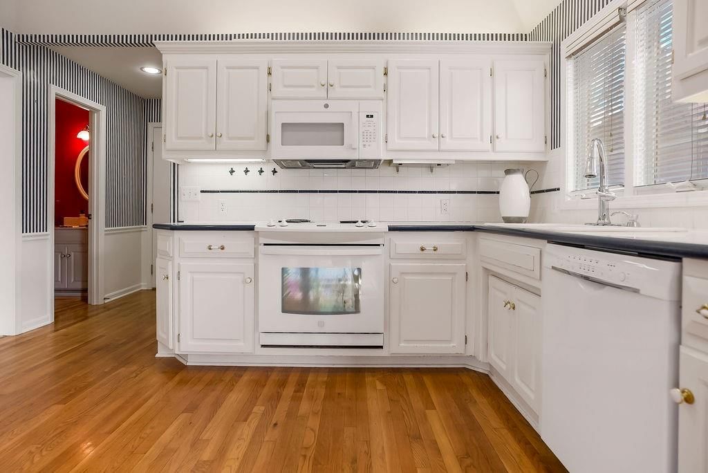 14252 Benson Street — photo 6