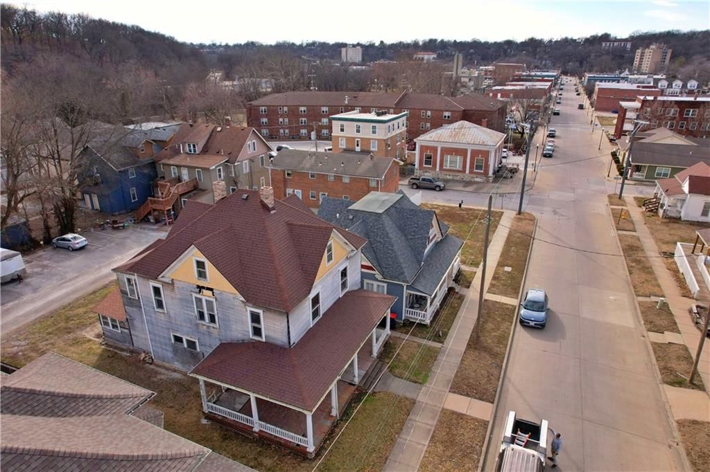 409 E Broadway Street — photo 9