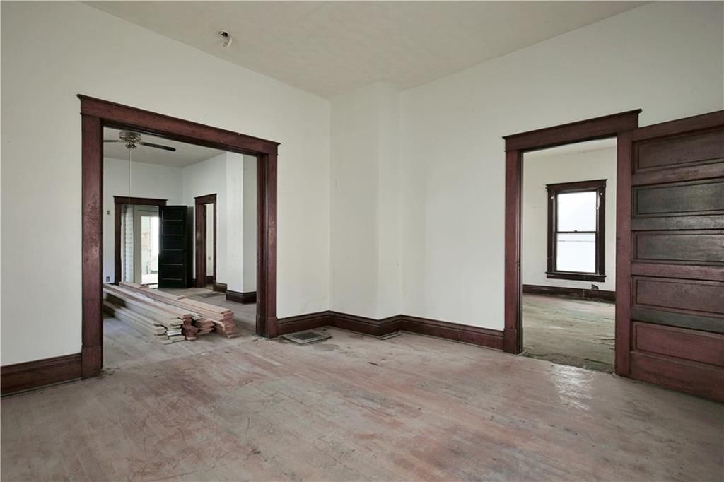409 E Broadway Street — photo 19