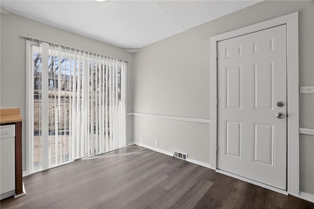 11346 Sycamore Terrace — photo 18