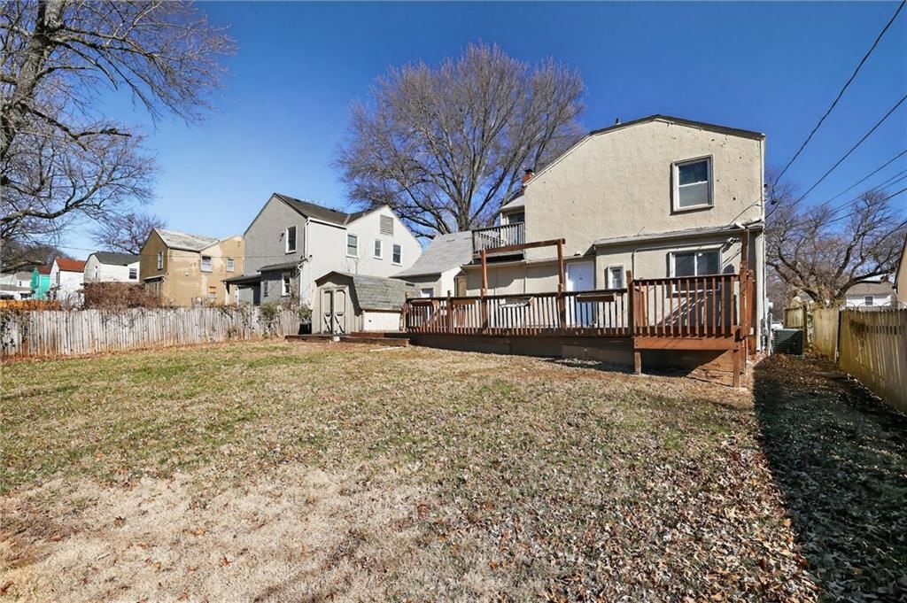 8016 HOLMES Road — photo 7
