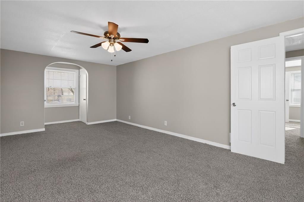 8016 HOLMES Road — photo 16