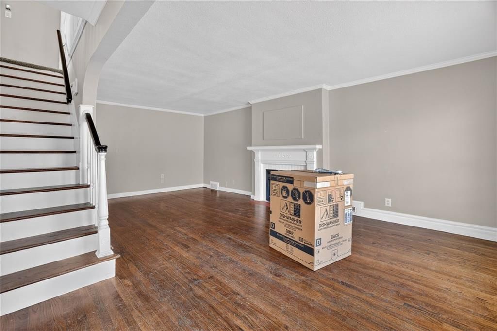 8016 HOLMES Road — photo 20