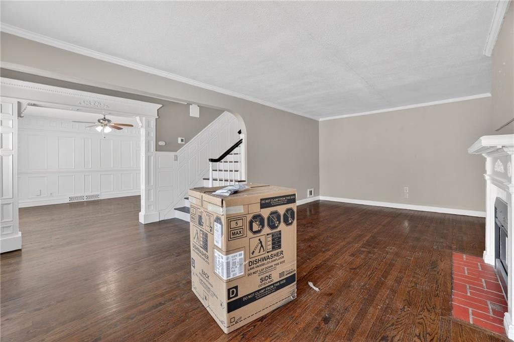 8016 HOLMES Road — photo 21
