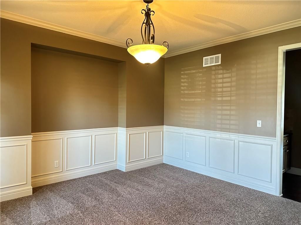 15828 Hayes Street — photo 6