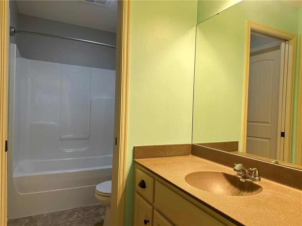 15828 Hayes Street — photo 32