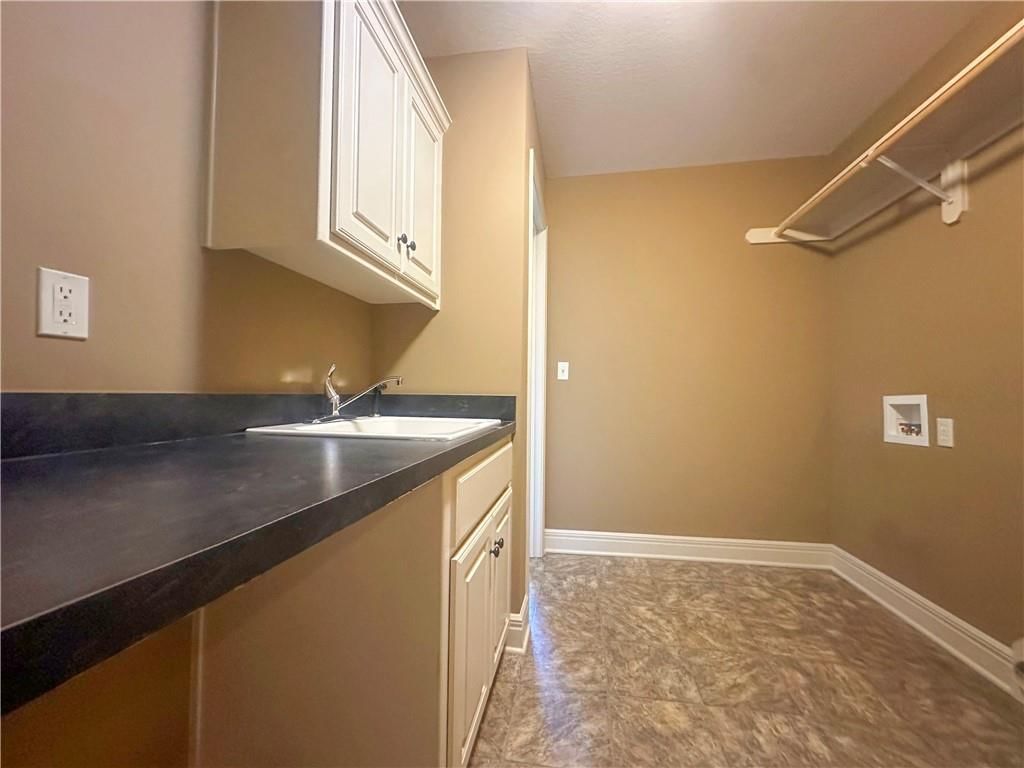 15828 Hayes Street — photo 47