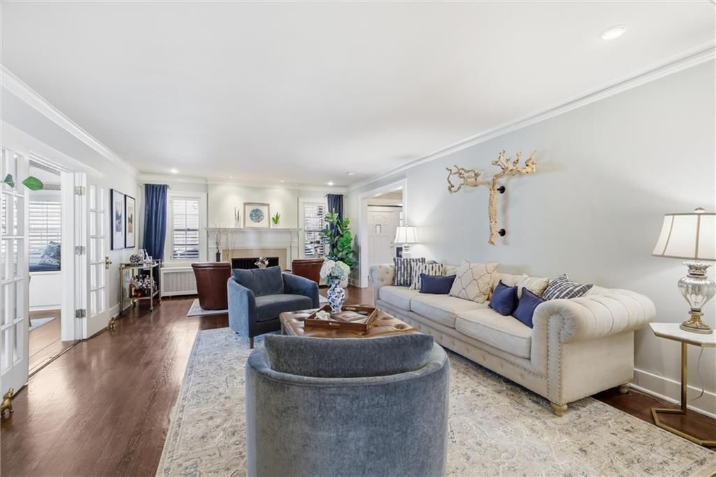 649 W Meyer Boulevard — photo 9