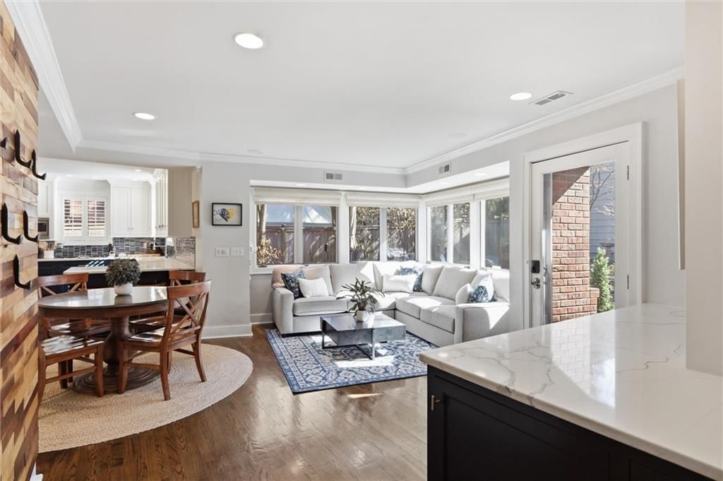 649 W Meyer Boulevard — photo 12