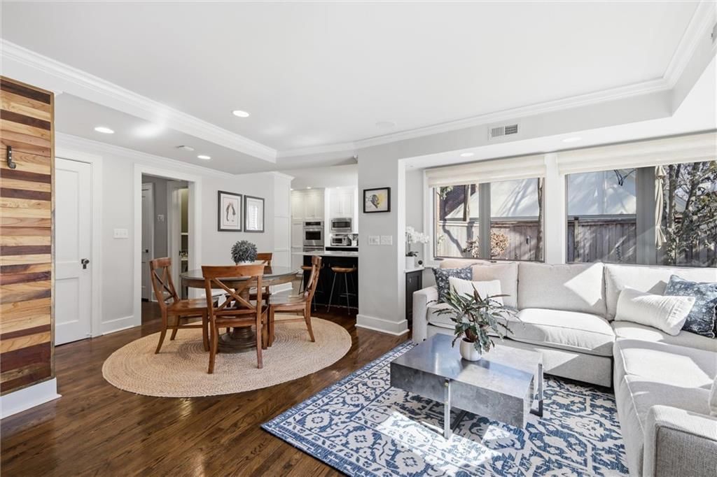 649 W Meyer Boulevard — photo 14
