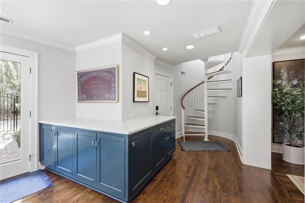 649 W Meyer Boulevard — photo 21