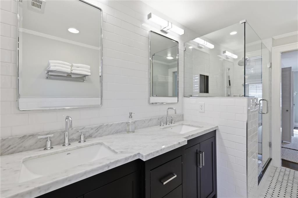 649 W Meyer Boulevard — photo 38