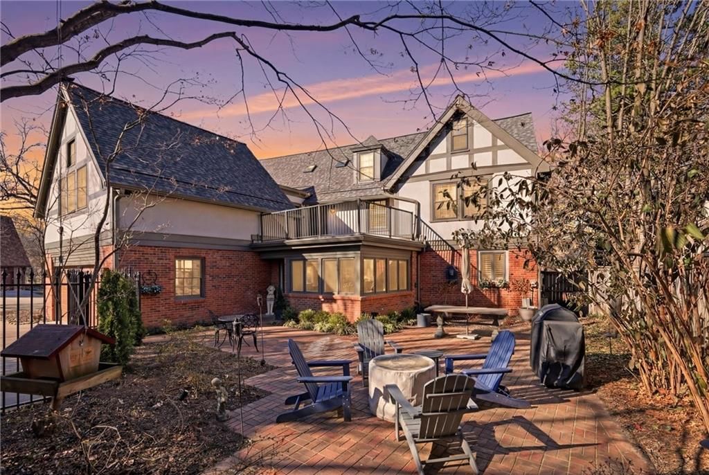 649 W Meyer Boulevard — photo 49