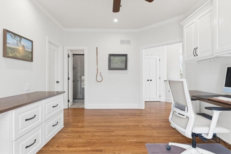 10640 S Glenview Lane — photo 17
