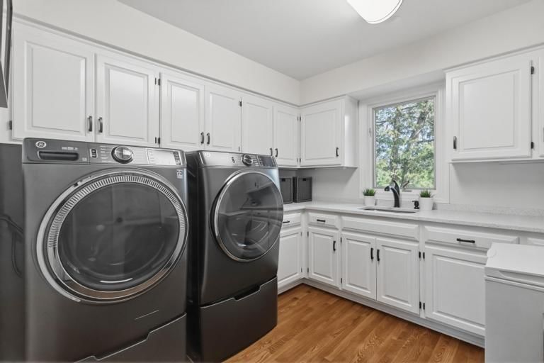 10640 S Glenview Lane — photo 33