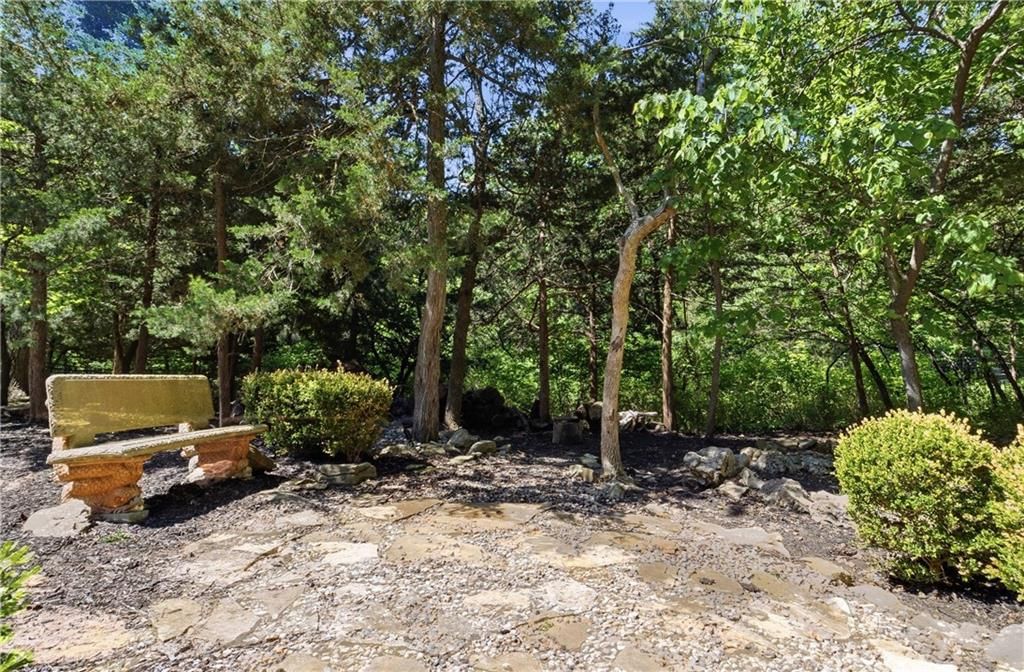 10640 S Glenview Lane — photo 72
