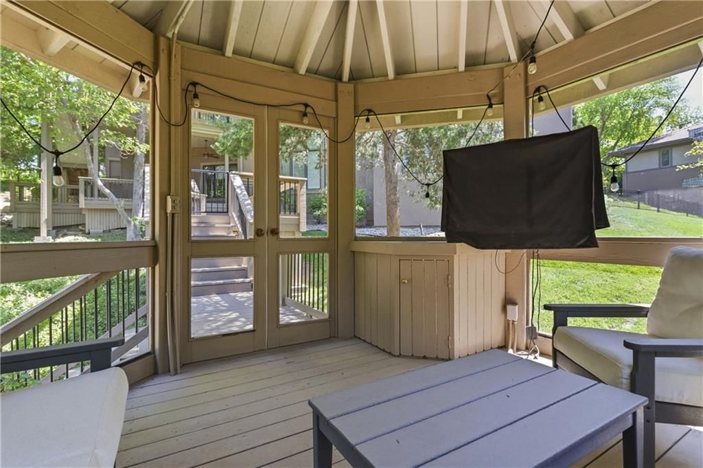 10640 S Glenview Lane — photo 75