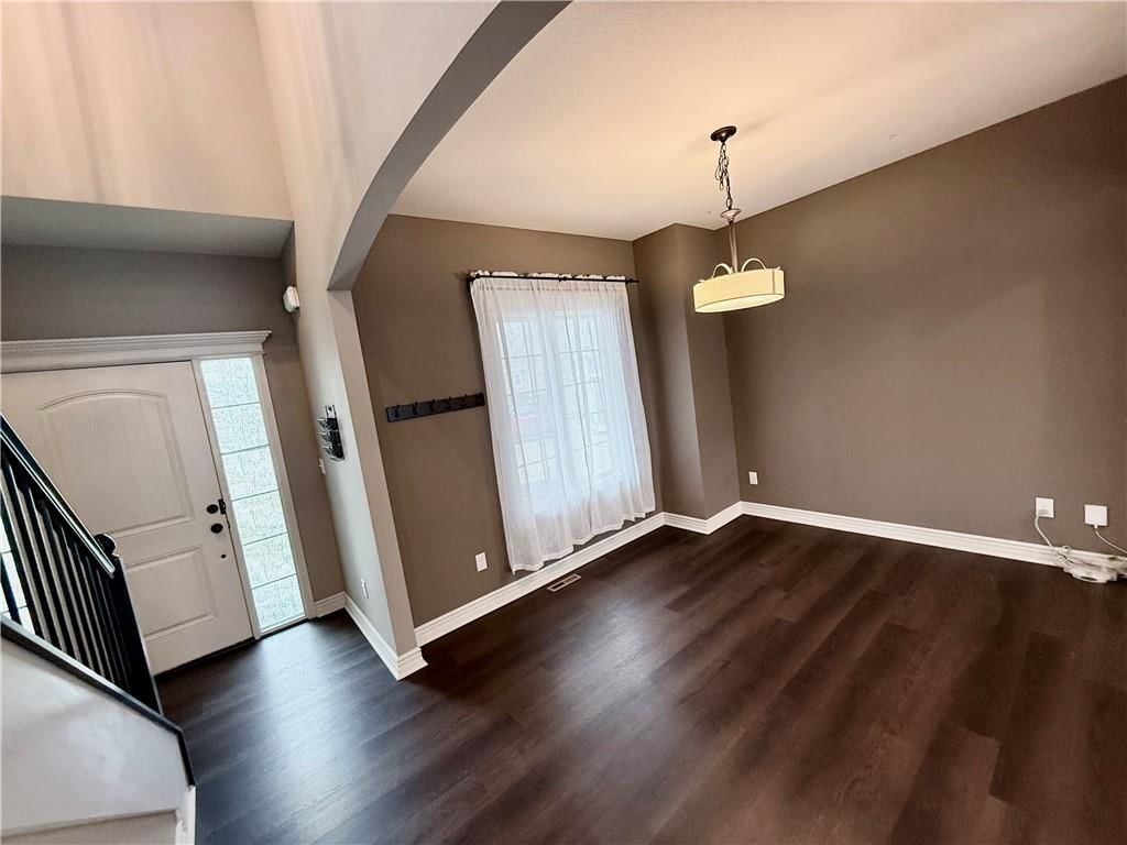 1900 Red Bud Court — photo 8