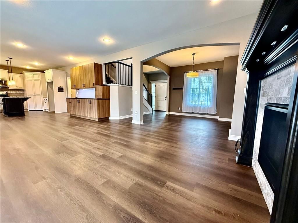 1900 Red Bud Court — photo 12