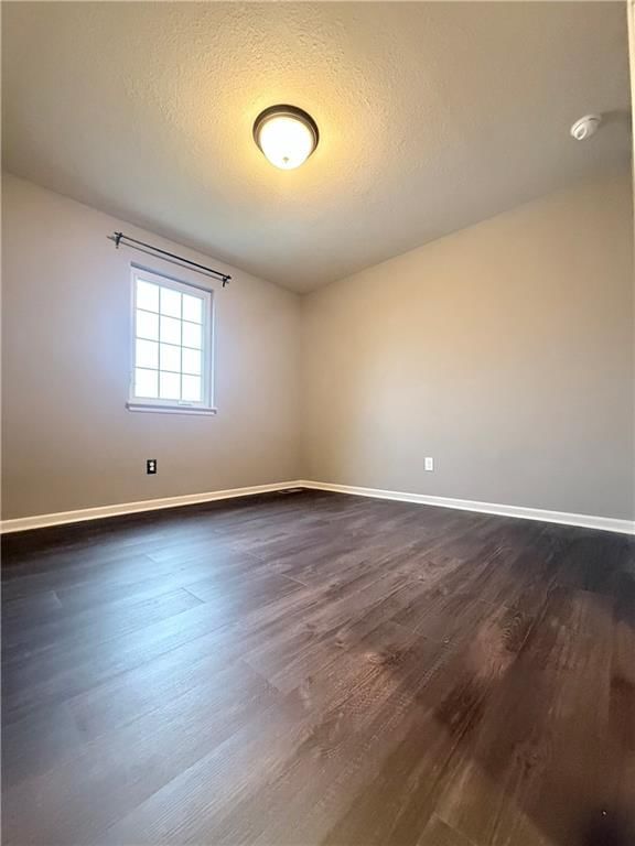 1900 Red Bud Court — photo 51