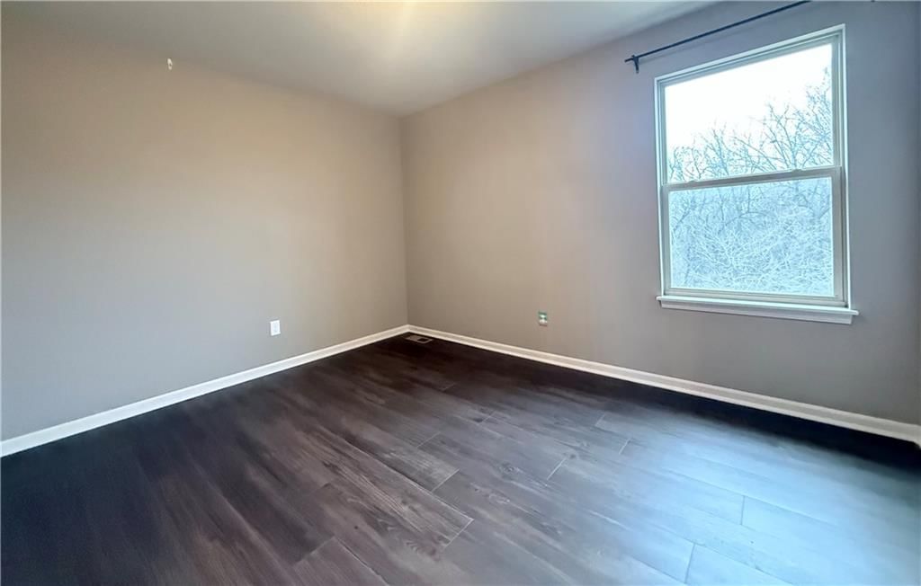 1900 Red Bud Court — photo 56