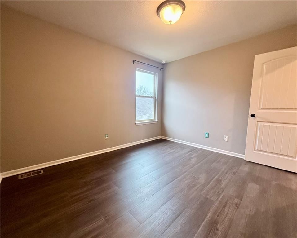 1900 Red Bud Court — photo 58