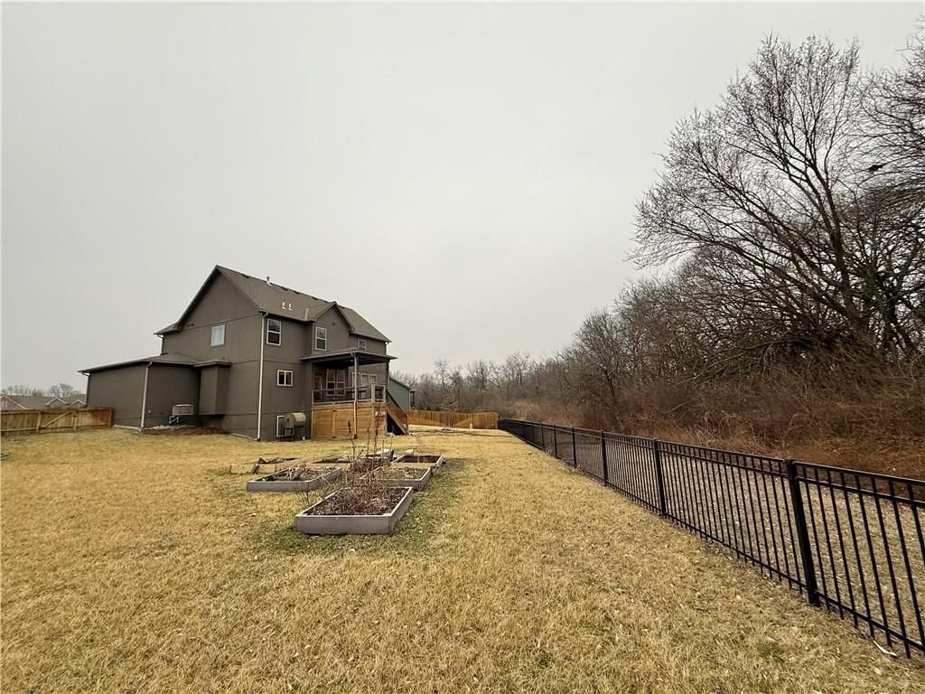 1900 Red Bud Court — photo 68
