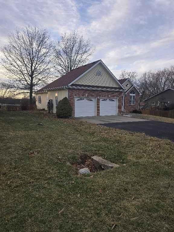 1204 N Elm Street, Louisburg, KS