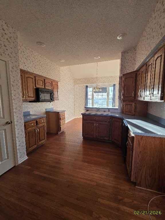 1204 N Elm Street — photo 6