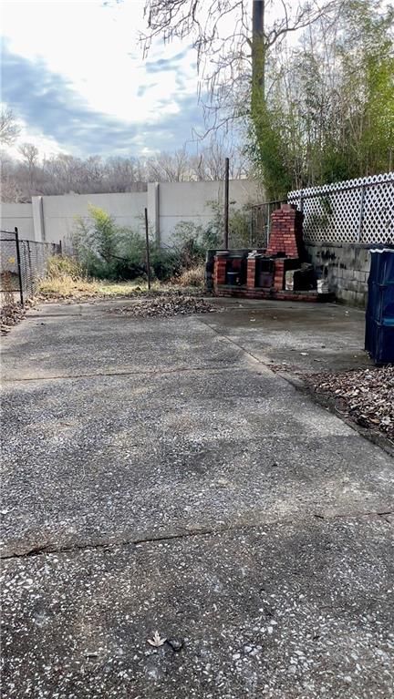 523 Tracy Avenue — photo 40