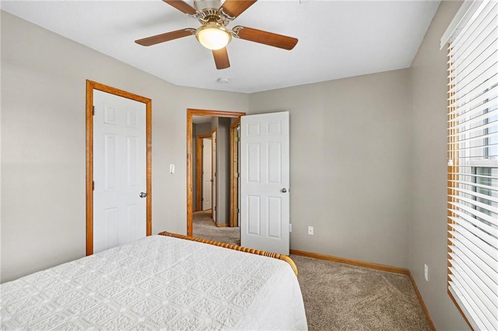 448 Laura Lane — photo 15