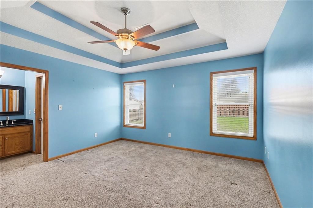 448 Laura Lane — photo 16