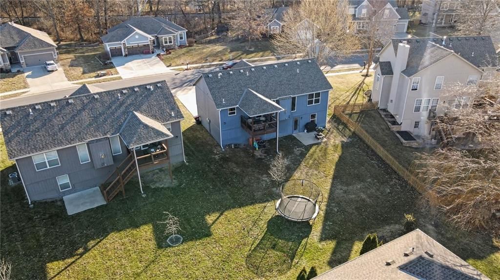 1302 Regency Drive — photo 19