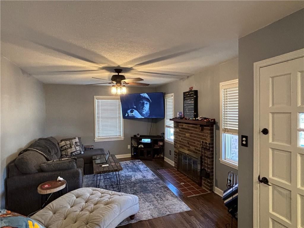 7607 W 66th Terrace — photo 3
