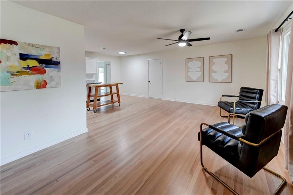 7306 Maple Street — photo 2