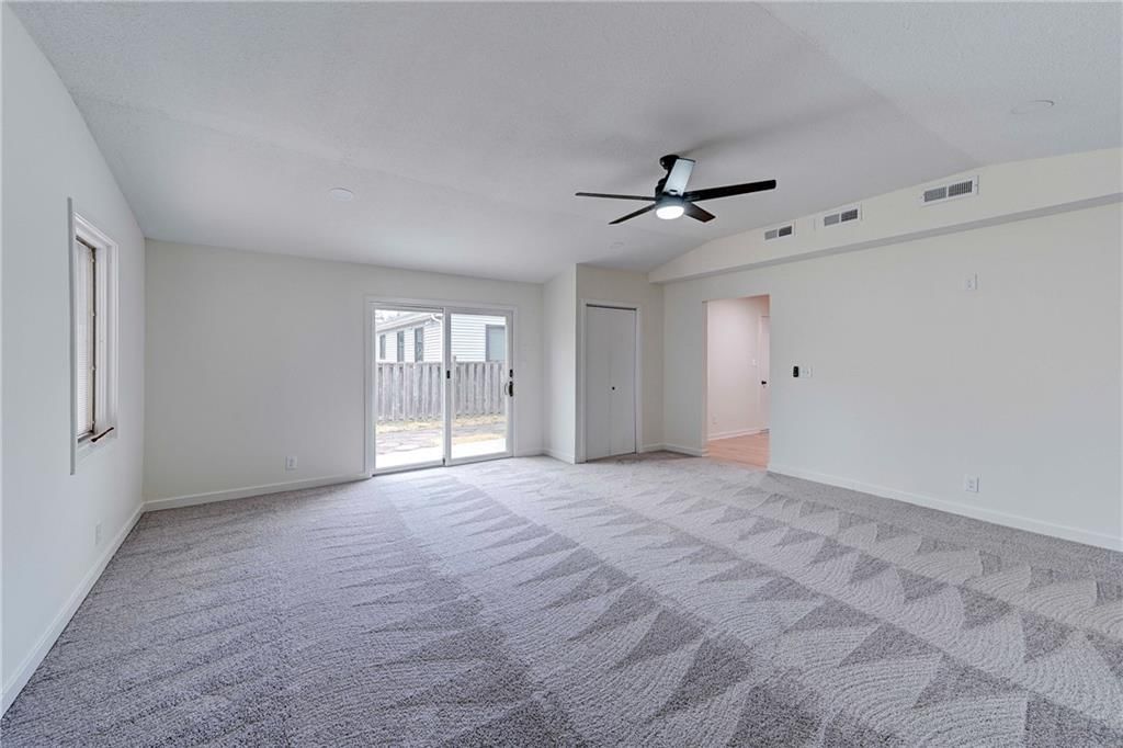 7306 Maple Street — photo 8