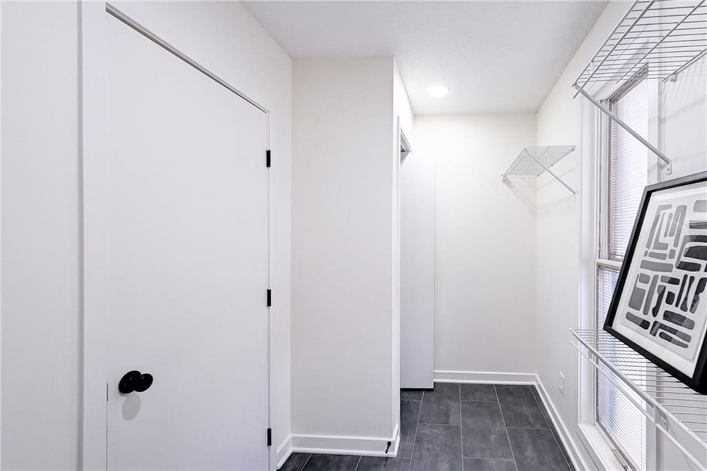 7306 Maple Street — photo 16