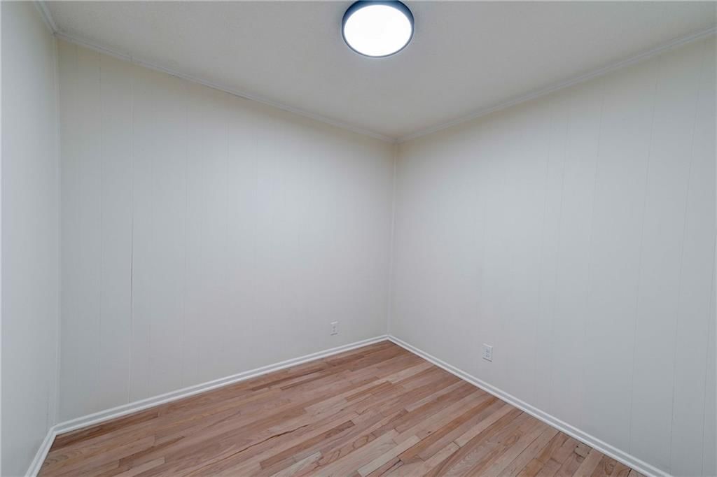 7306 Maple Street — photo 20
