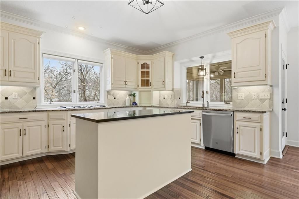 1329 NW 47th Street — photo 21