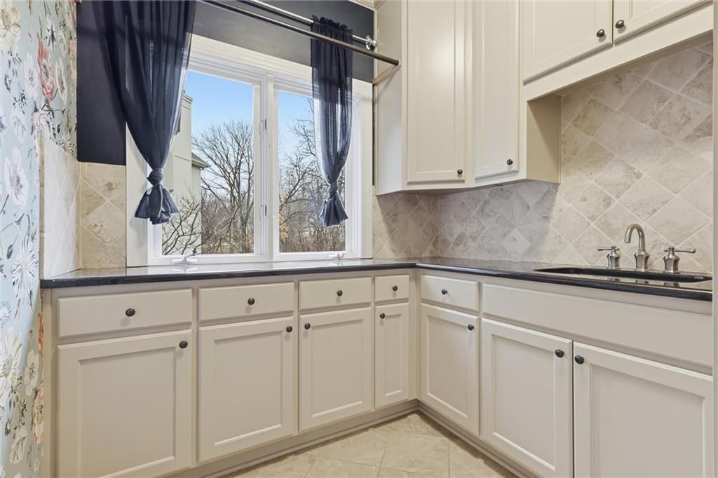 1329 NW 47th Street — photo 28