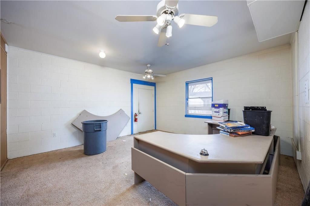 520 W Sycamore Street — photo 8