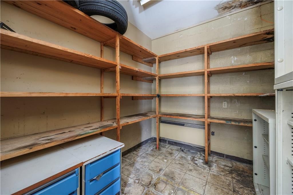 520 W Sycamore Street — photo 14